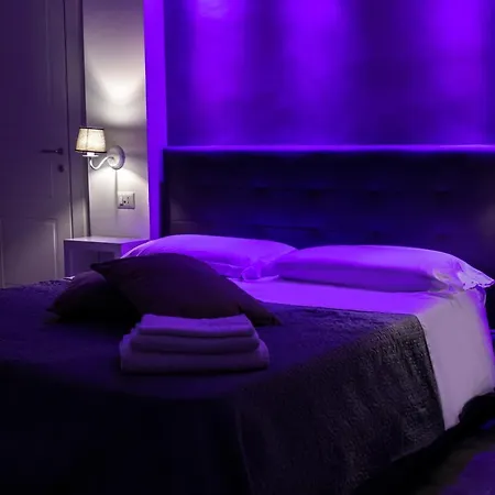 Aurora Luxury Rooms-3